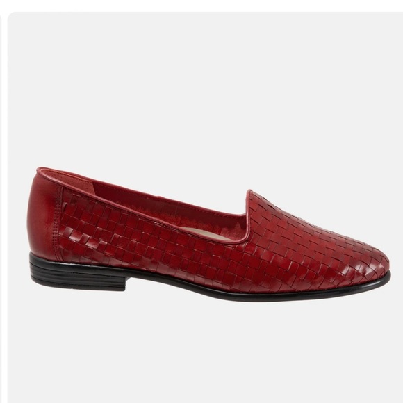 NWOT Trotters- Liz Red Woven Loafers 7.5W - Picture 10 of 16